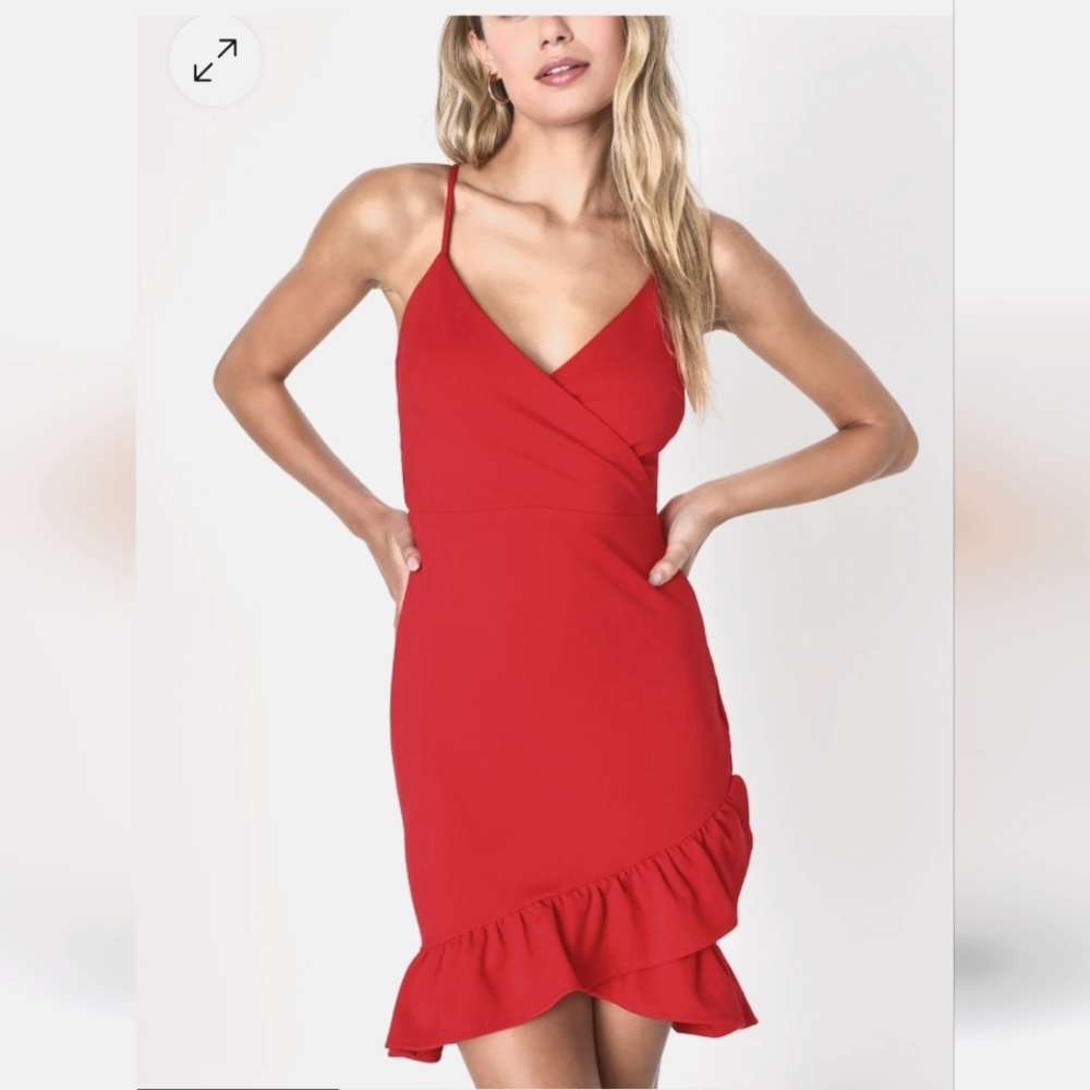 Red cocktail dress, by Lulus, size Large